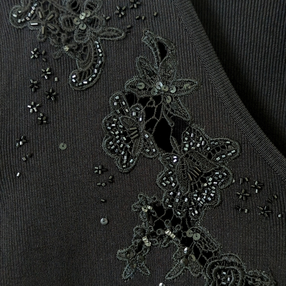Michelle Nicole Floral Embroidered & Beaded Ribbed Knit V-neck Cardigan Black M - Picture 4 of 10